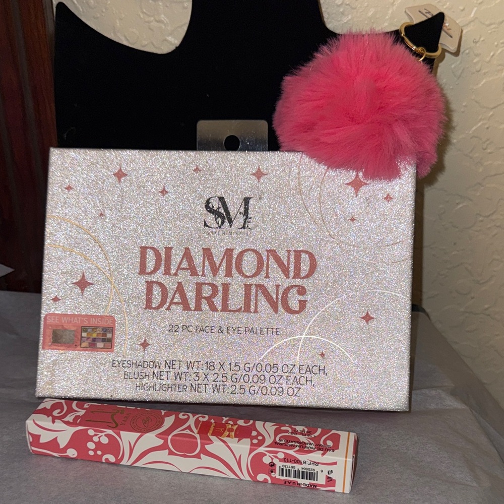 Smoke & Mirrors Face & Eye Palette, Yara and pink puffy keychain